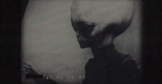 Poderá esta filmagem "leakada" por parte do KGB mostrar os verdadeiros OVNIs e extraterrestres?