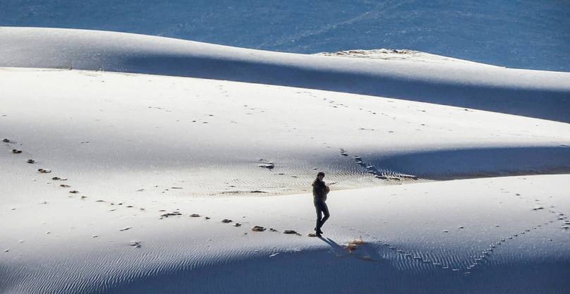 Caiu neve no Deserto do Saara e as fotografias são incríveis