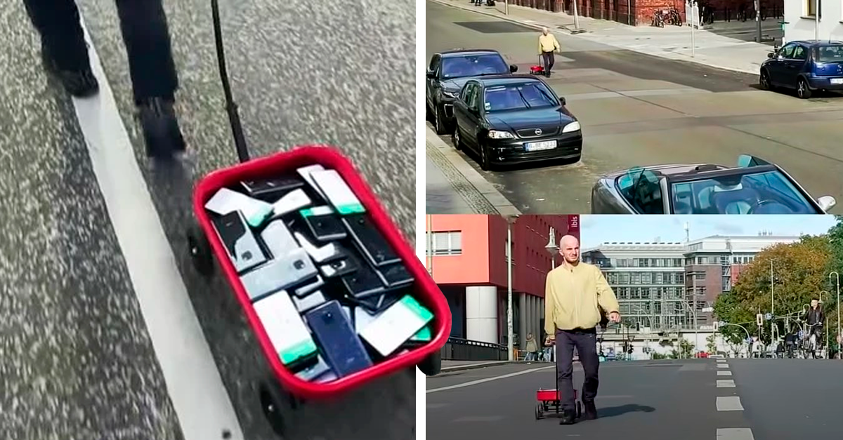 Homem cria engarrafamento de trânsito no Google Maps ao utilizar um carrinho cheio de telemóveis