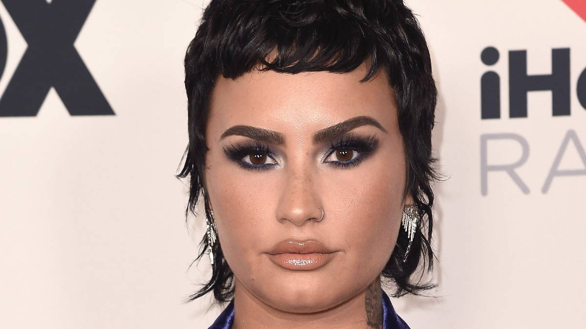 Demi Lovato disse que era perfeitamente capaz de namorar com um extraterrestre