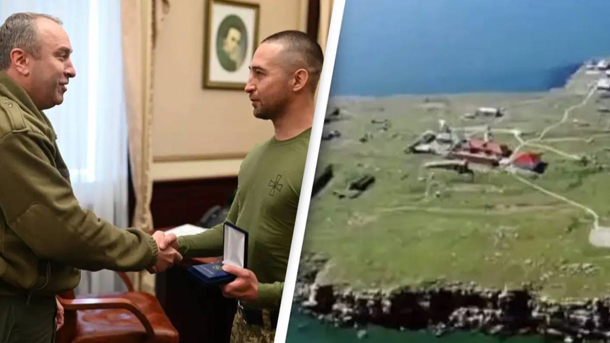 Soldado ucraniano recebe medalha depois de ter mandado à m3rda um navio de guerra russo